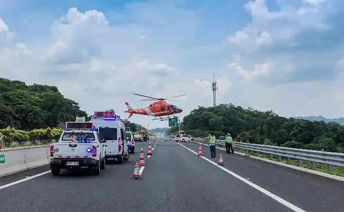 云龙高速公路汽车救援案例
